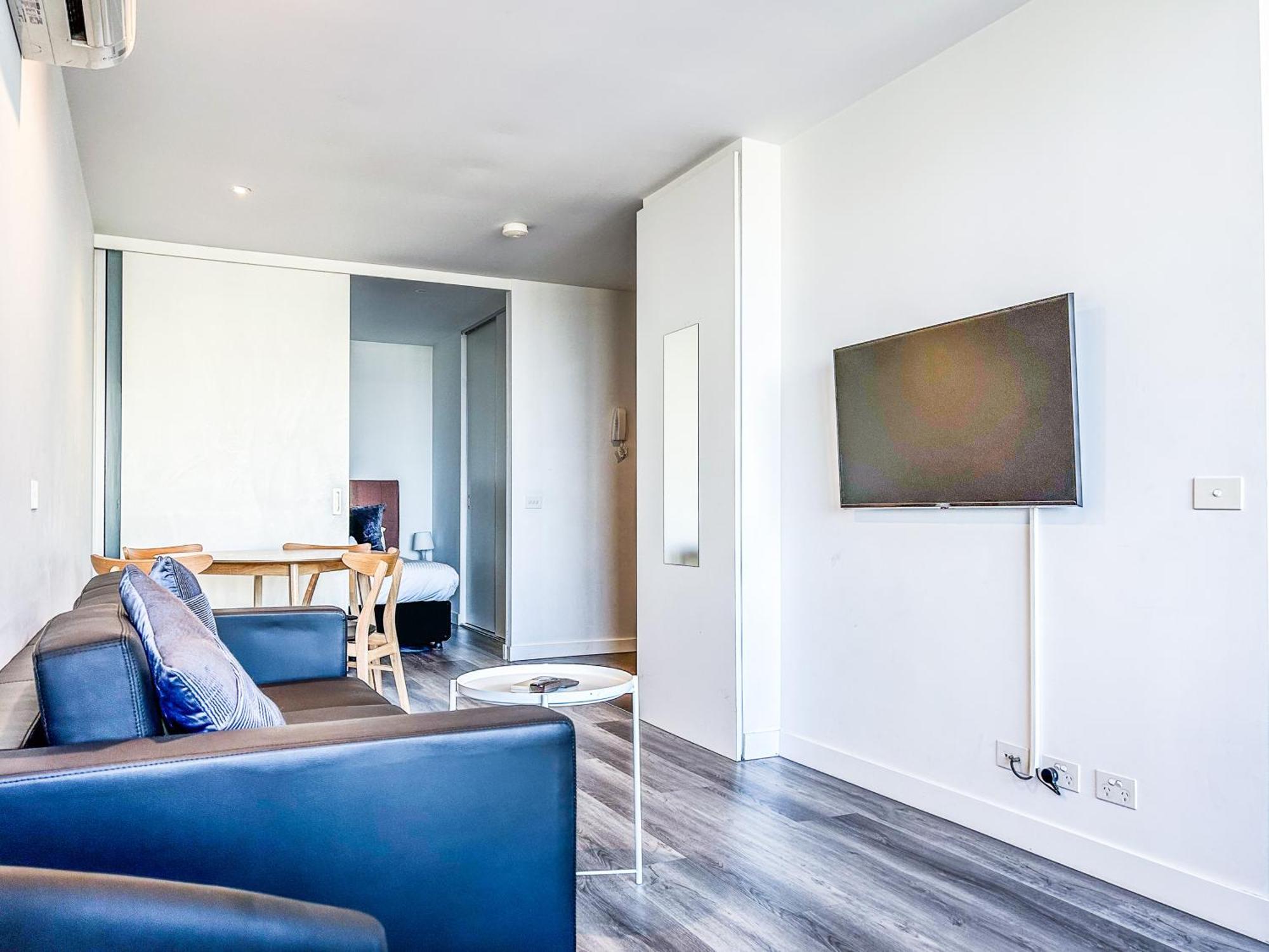 Aura2107, 2 Bedroom Apartment With Balcony, Stunning Yarra River And City Views Melbourne Exterior foto